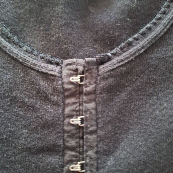 Victoria's Secret Moda International Sexy Black Hook & Eye Top - Picture 3 of 4